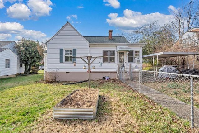 N 36 Bruffey ST, Salem, VA 24153