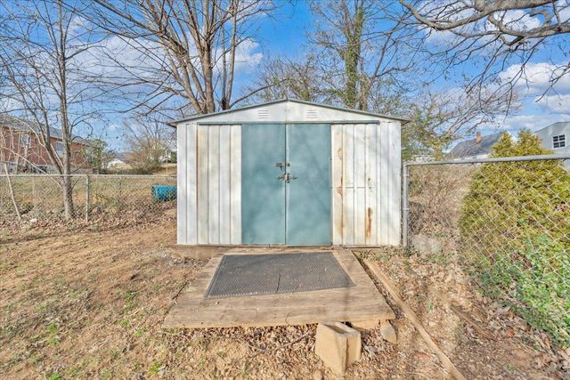 N 36 Bruffey ST, Salem, VA 24153