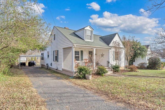 N 36 Bruffey ST, Salem, VA 24153