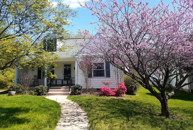 N 36 Bruffey ST, Salem, VA 24153