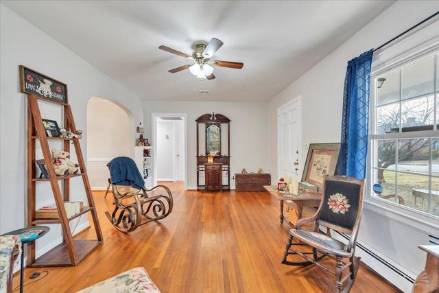 N 36 Bruffey ST, Salem, VA 24153