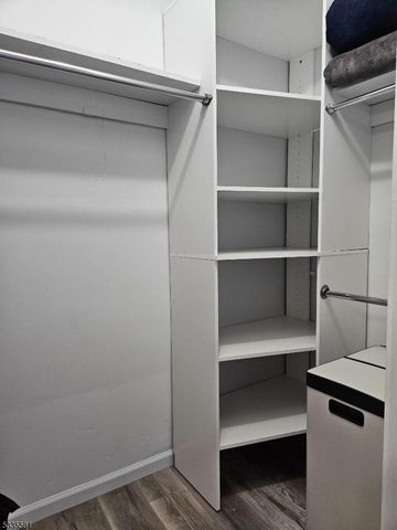 605 Grove St F8, Clifton City, NJ 07013