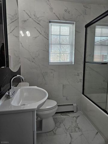 605 Grove St F8, Clifton City, NJ 07013