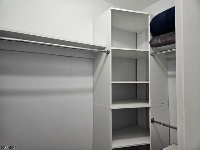 605 Grove St F8, Clifton City, NJ 07013