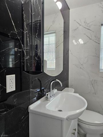 605 Grove St F8, Clifton City, NJ 07013