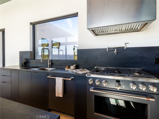 621 N Sage Avenue, Yucca Valley, CA 92284
