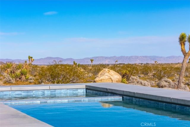 621 N Sage Avenue, Yucca Valley, CA 92284