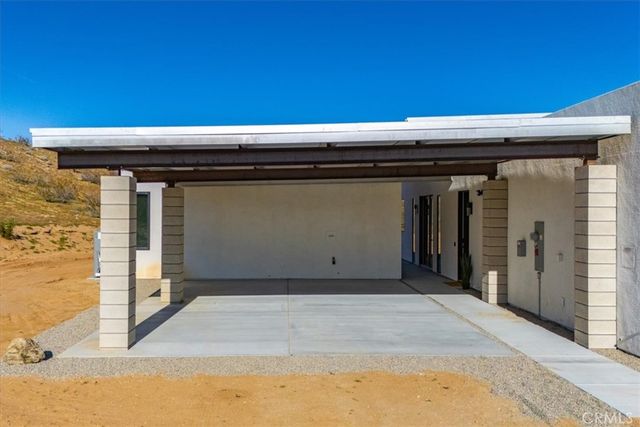621 N Sage Avenue, Yucca Valley, CA 92284