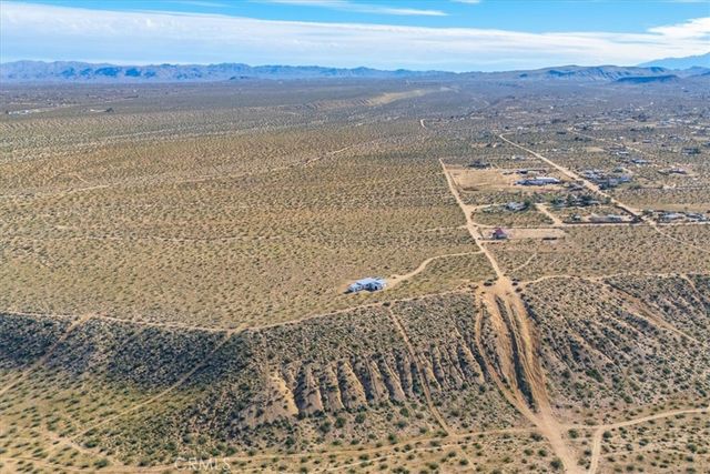 621 N Sage Avenue, Yucca Valley, CA 92284