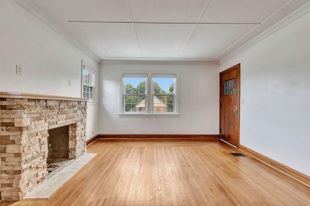 1627 E Henry Clay Avenue, Covington, KY 41011