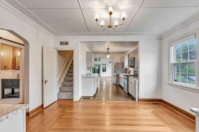 1627 E Henry Clay Avenue, Covington, KY 41011
