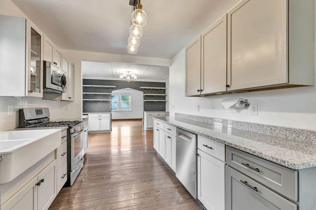 1627 E Henry Clay Avenue, Covington, KY 41011