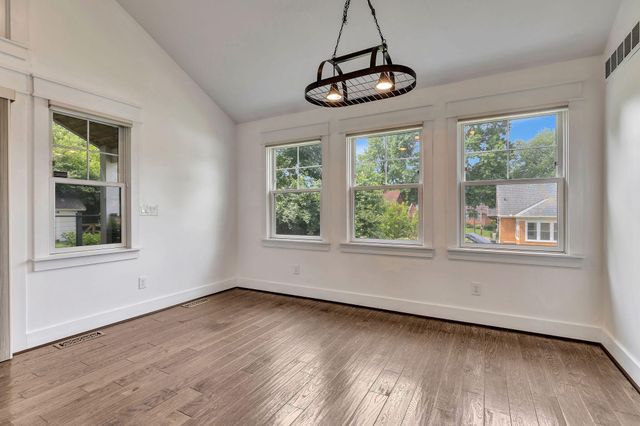 1627 E Henry Clay Avenue, Covington, KY 41011