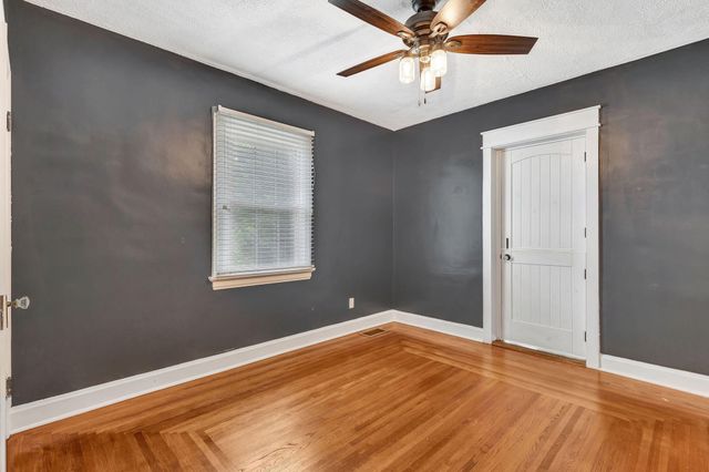 1627 E Henry Clay Avenue, Covington, KY 41011