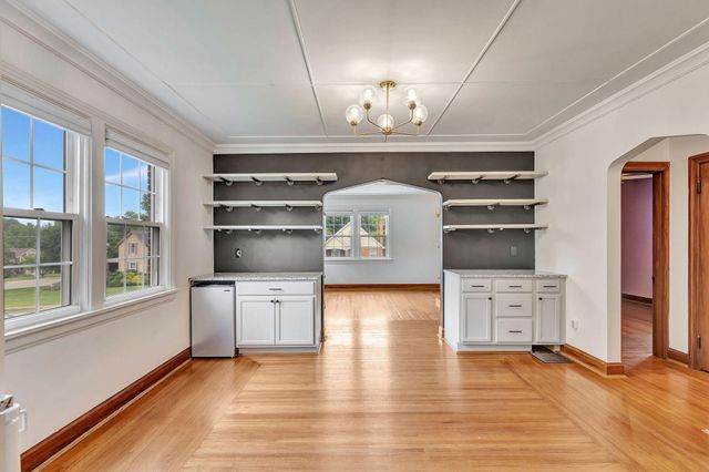 1627 E Henry Clay Avenue, Covington, KY 41011