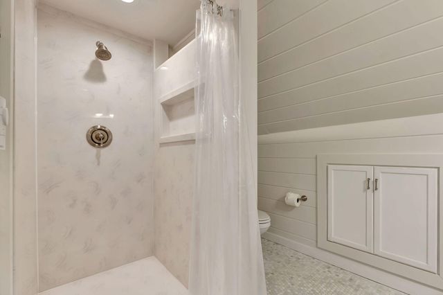 1627 E Henry Clay Avenue, Covington, KY 41011