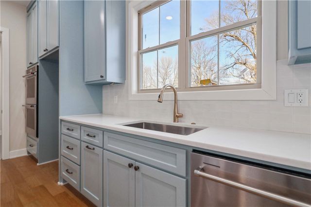 2084 N Dutton Place, Fayetteville, AR 72703