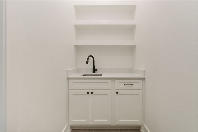 2084 N Dutton Place, Fayetteville, AR 72703