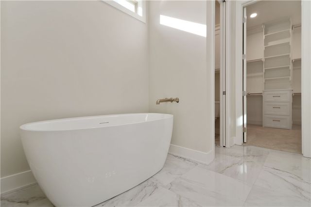 2084 N Dutton Place, Fayetteville, AR 72703