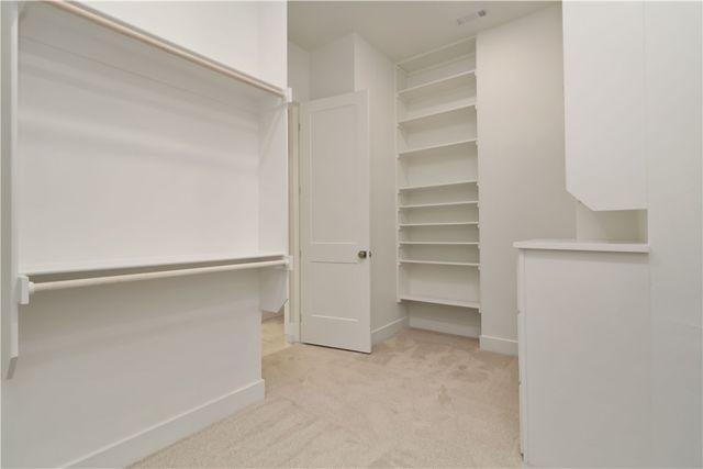 2084 N Dutton Place, Fayetteville, AR 72703