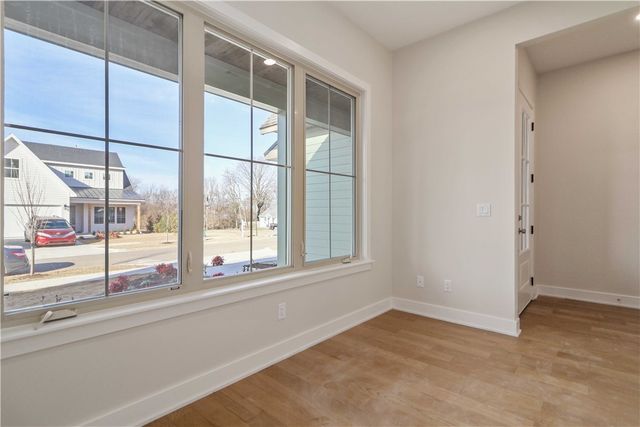 2084 N Dutton Place, Fayetteville, AR 72703