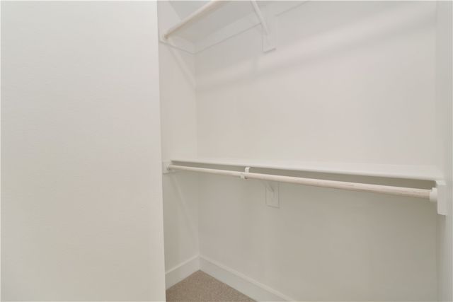 2084 N Dutton Place, Fayetteville, AR 72703