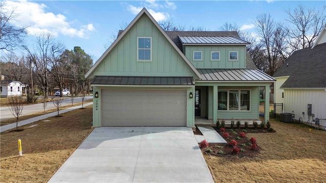 2084 N Dutton Place, Fayetteville, AR 72703