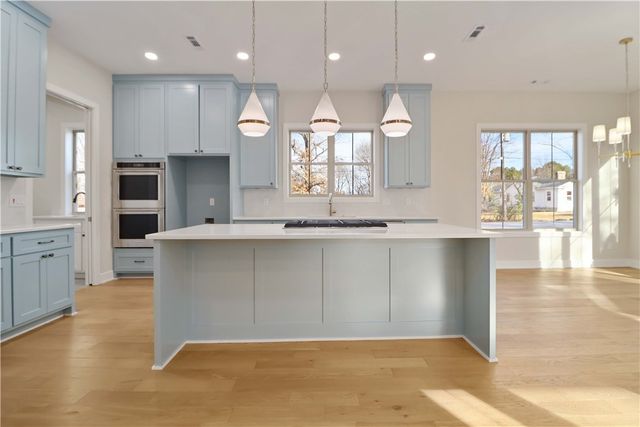 2084 N Dutton Place, Fayetteville, AR 72703