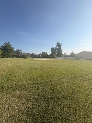 Gandy Street, Westlake, LA 70669