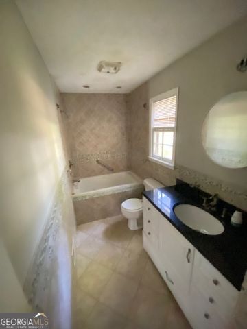 203 Farmbrook Parkway, Stockbridge, GA 30281