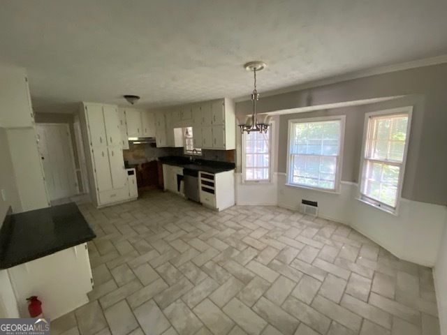 203 Farmbrook Parkway, Stockbridge, GA 30281