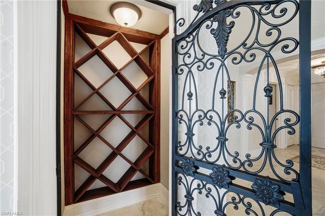 4301 Gulf Shore BLVD N # 1801, Naples, FL 34103