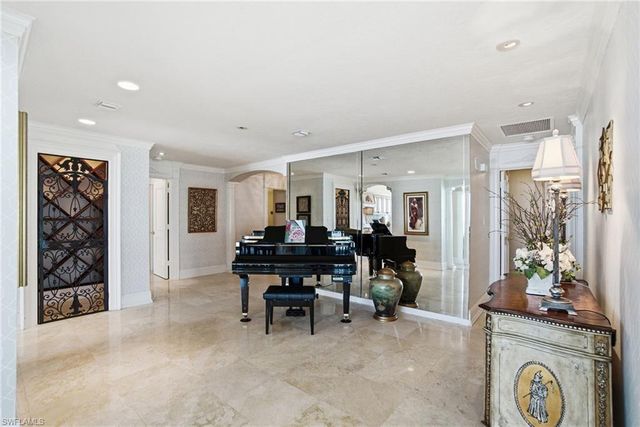 4301 Gulf Shore BLVD N # 1801, Naples, FL 34103