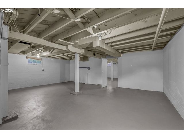 19237 Ne GLISAN St, Portland, OR 97230