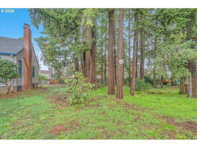 19237 Ne GLISAN St, Portland, OR 97230