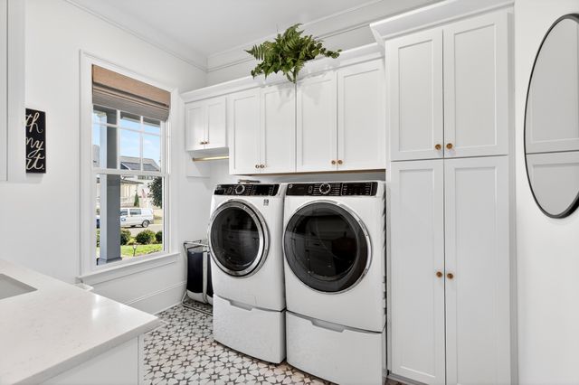 8776 Belladonna Dr, College Grove, TN 37046