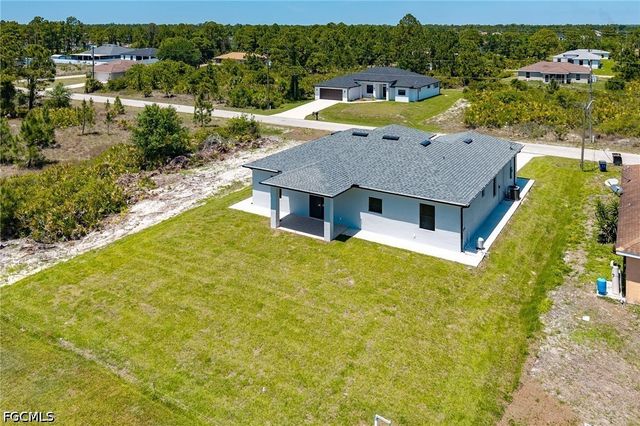 2711 40th ST W, Lehigh Acres, FL 33971
