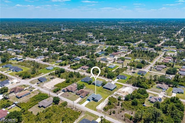 2711 40th ST W, Lehigh Acres, FL 33971