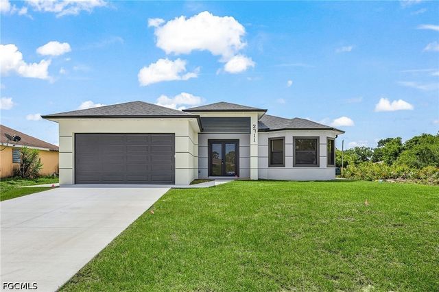 2711 40th ST W, Lehigh Acres, FL 33971