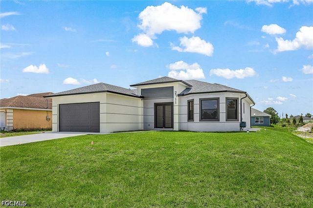 2711 40th ST W, Lehigh Acres, FL 33971
