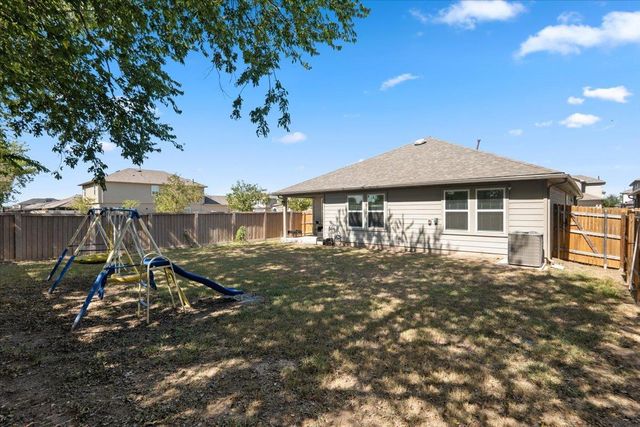 114 Sickle LOOP, Kyle, TX 78640