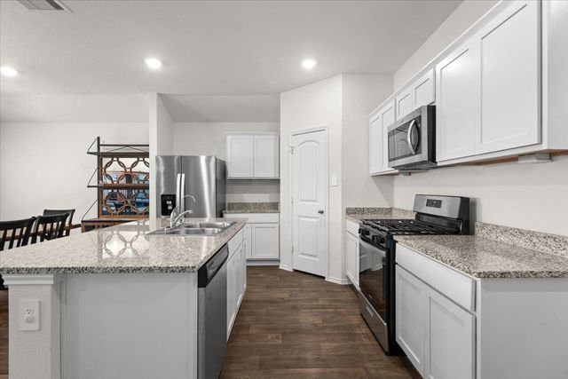 114 Sickle LOOP, Kyle, TX 78640