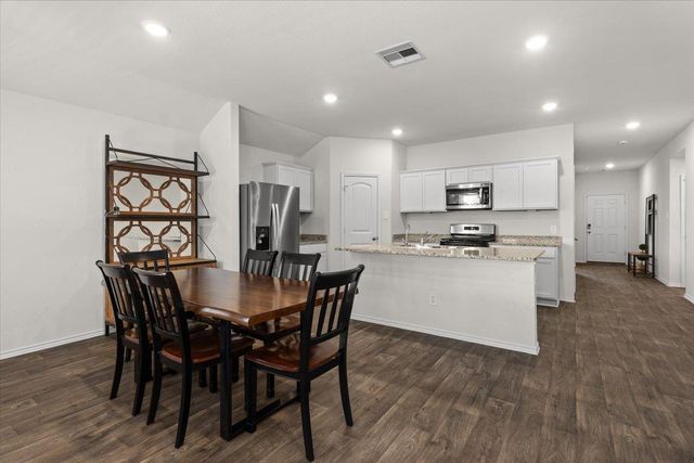 114 Sickle LOOP, Kyle, TX 78640