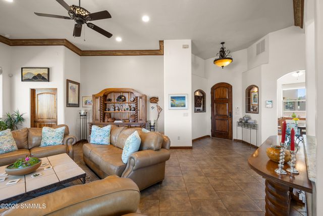 1150 Pueblo Gardens Court, Las Cruces, NM 88007