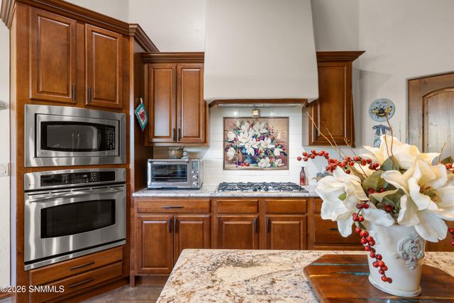 1150 Pueblo Gardens Court, Las Cruces, NM 88007