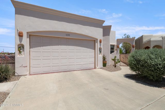 1150 Pueblo Gardens Court, Las Cruces, NM 88007