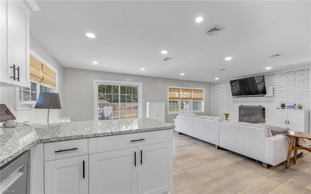 725 North Great Neck RD, Virginia Beach, VA 23454