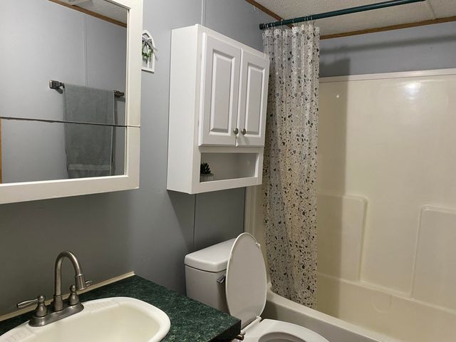 75 Walnut Road, Lily, KY 40740