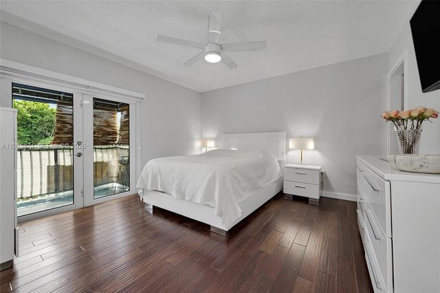 7110 NW 173rd Dr 108, Hialeah, FL 33015