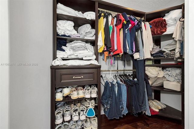 7110 NW 173rd Dr 108, Hialeah, FL 33015